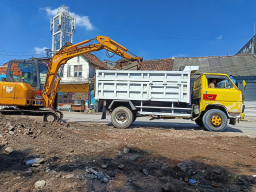 Terminal Kalimas Ditata Ulang, Arus Barang Lebih Lancar dan Aman