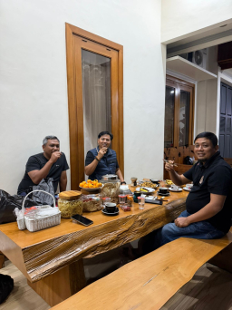 Gus Lilur Matangkan Ekspansi Rokok Bintang Sembilan ke Pasar Asia