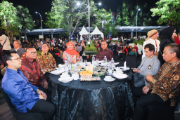 Reuni Akbar FH Unair, Ribuan Alumni Satukan Kenangan dan Perkuat Jejaring