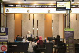 KTP Digital Surabaya Kian Masif, 800 Ribu Warga Aktivasi IKD