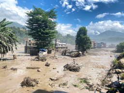 Banjir Bandang di Perbatasan Nepal-Tibet,  Ratusan Orang Jadi Korban