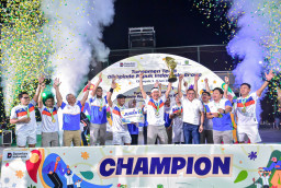 Pukulan Juara Tenis Pupuk Kaltim