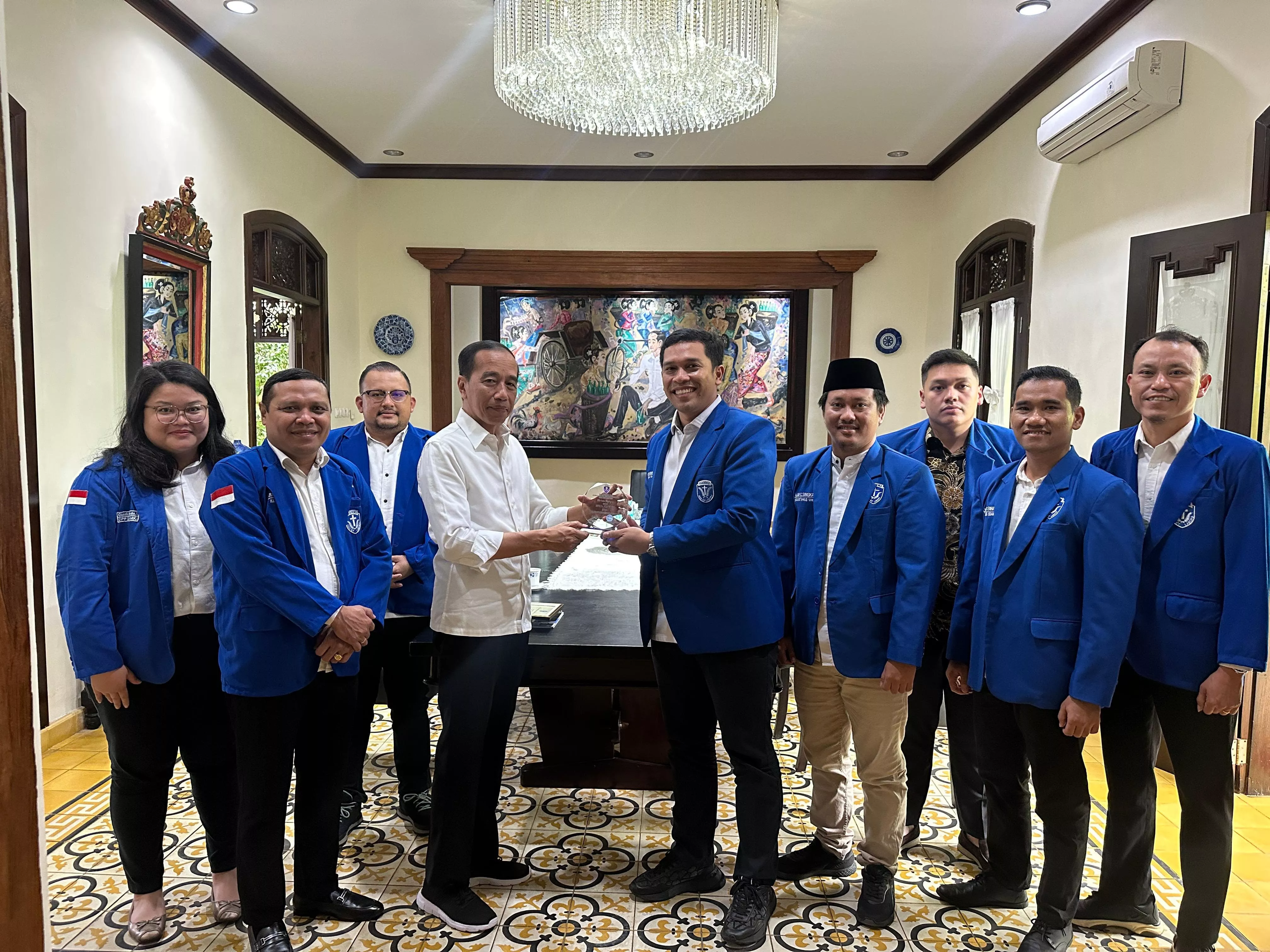 GAMKI Bertemu Jokowi di Solo, Bahas Teknologi dan Program Makan Bergizi Gratis