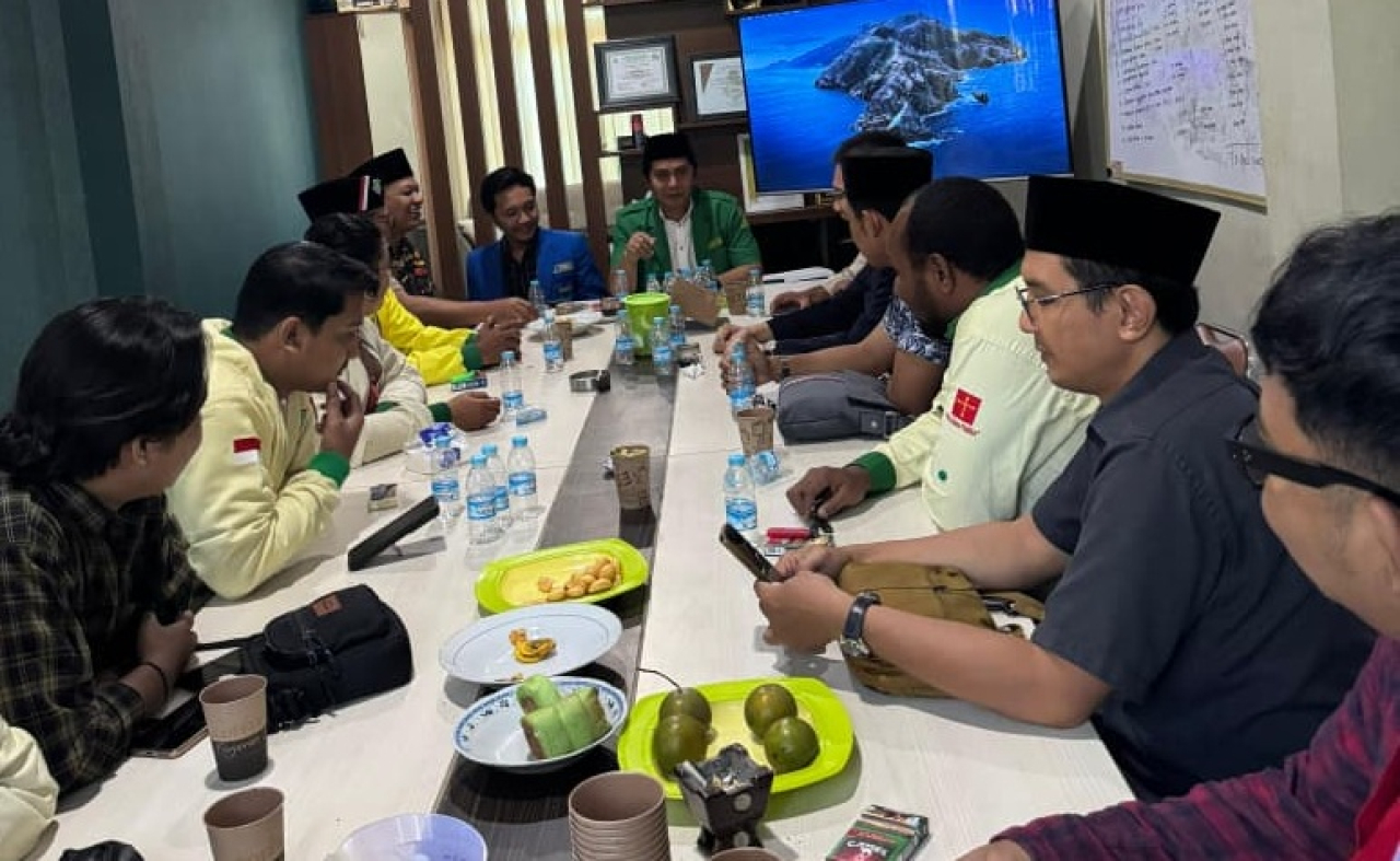 Rapat konsolidasi yang dilakukan pemuda lintas agama di Jatim, di gedung PW GP Ansor Jatim, Minggu 31 Agustus 2025.