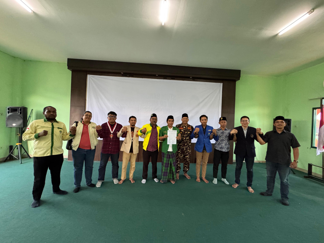 PPara ketua organisasi kepemudaan di Jatim, usai melakukan rapat konsolidasi di gedung PW GP Ansor Jatim, Minggu 31 Agustus 2025.