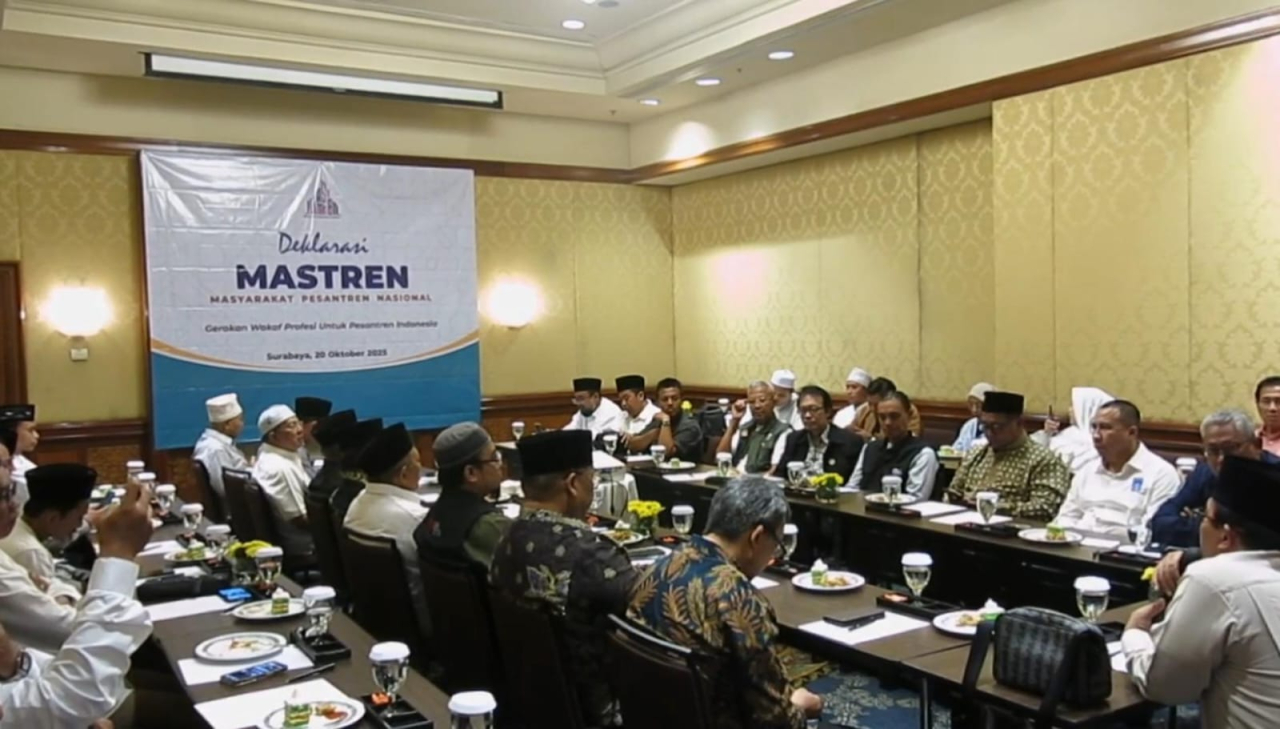 Prosesi deklarasi wakaf profesi untuk pesantren