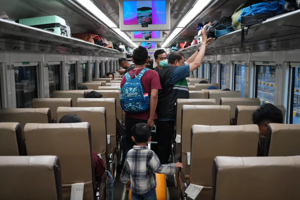 KAI Daop 8 Surabaya Berikan Diskon Tiket Kereta 30 Persen Saat Libur Sekolah