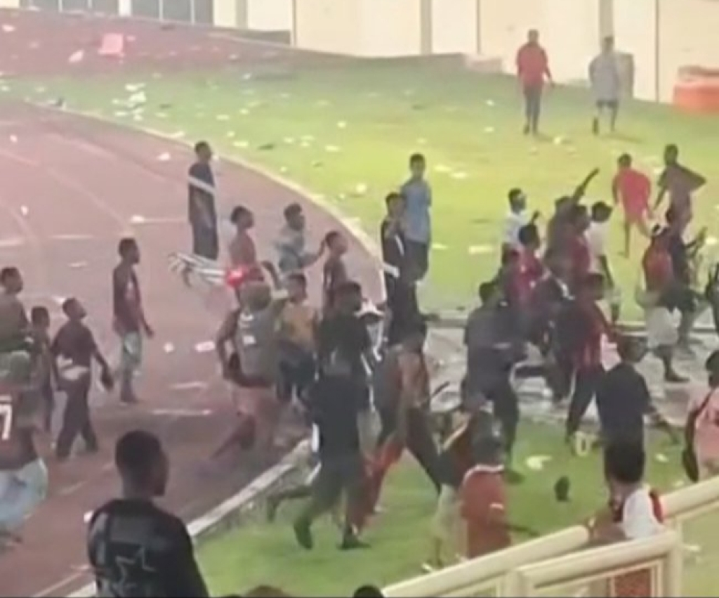Persipura Gagal Promosi, Kericuhan Pecah di Stadion Lukas Enembe