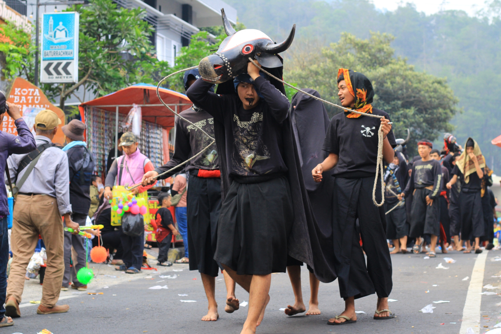 Ngarak Banteng 1 Suro