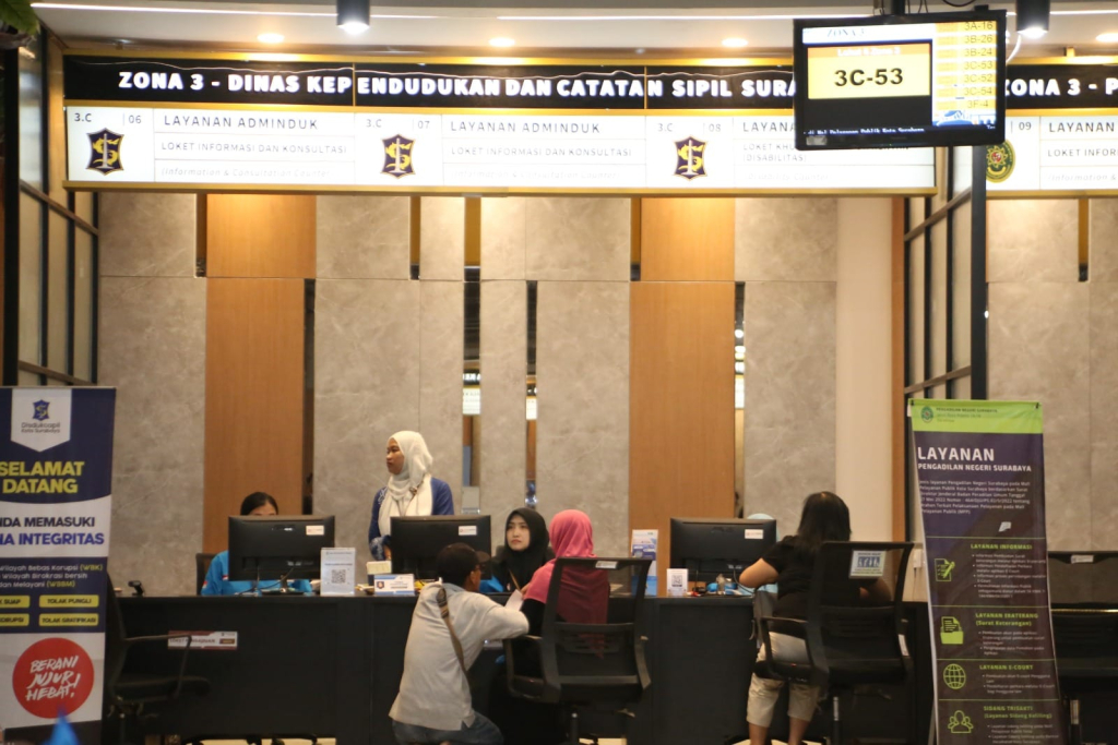 KTP Digital Surabaya Kian Masif, 800 Ribu Warga Aktivasi IKD