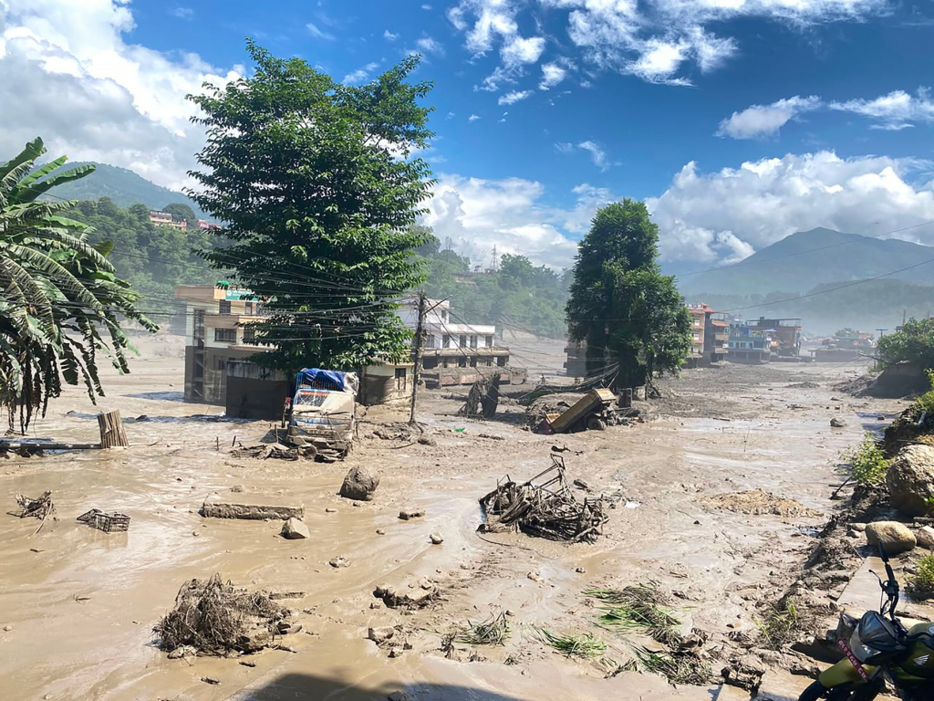 Kondisi daerah yang terkena banjir bandang di Nepal. (RSS)