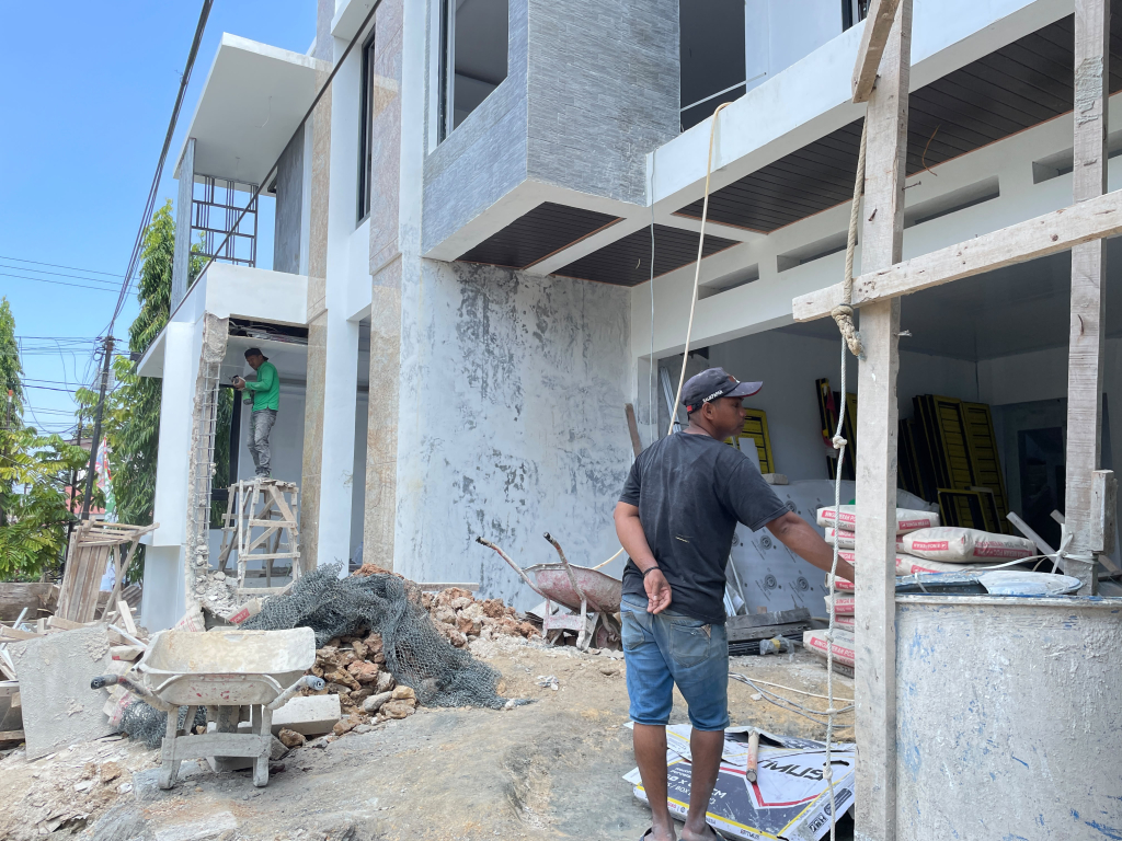 Rumah mewah yang dibangun PT PSE di kawasan BSD Bontang