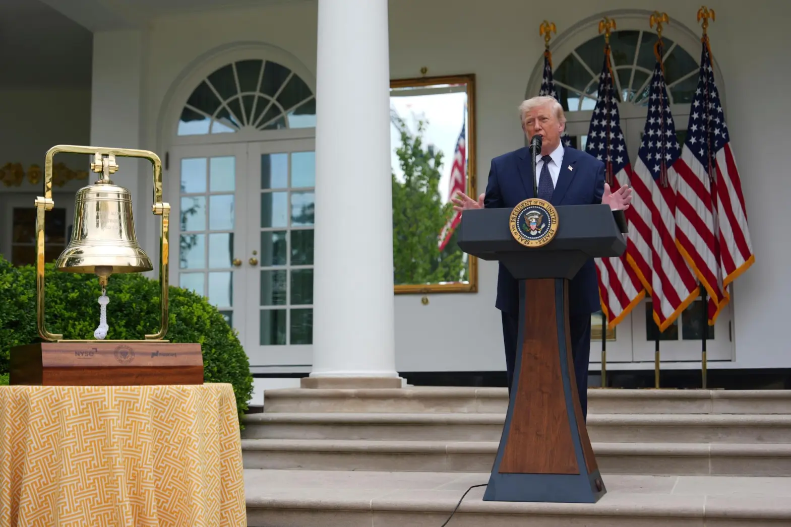 Trump Larang Tiga Media Melakukan Liputan di Gedung Putih