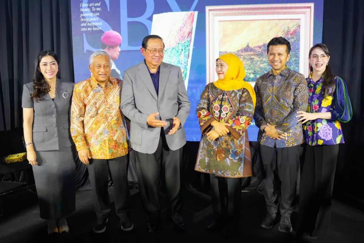 Kanvas Pengabdian SBY di Surabaya