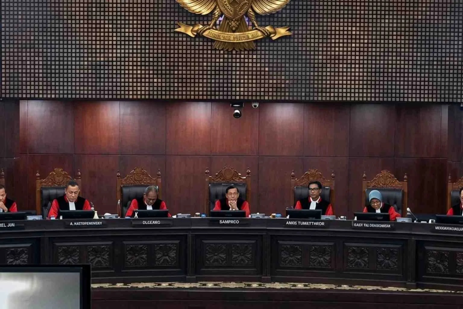 Koreksi Demokrasi Substansial dengan Taruhan Ketahanan Nasional