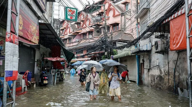 Diguyur Hujan Deras 48 Jam, Pemerintah Nyatakan Bangkok Zona Bencana