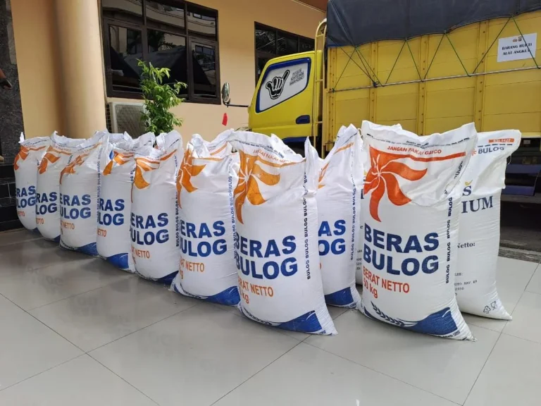 Perkuat Ketahanan Pangan, Distribusi 2,6 Juta Ton Beras Dipercepat