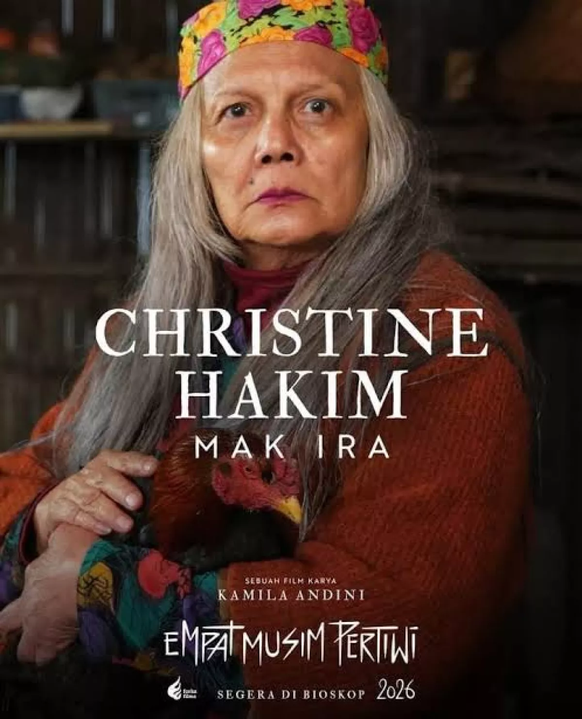 Christine Hakim berperan sebagai Mak Ira. (Moviezy)