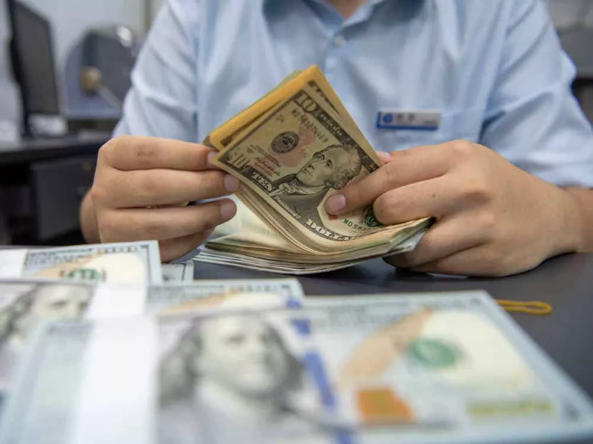 Dollar Terus Menguat, Pertumbuhan Ekonomi Indonesia Diperkirakan Capai 5,7 Persen